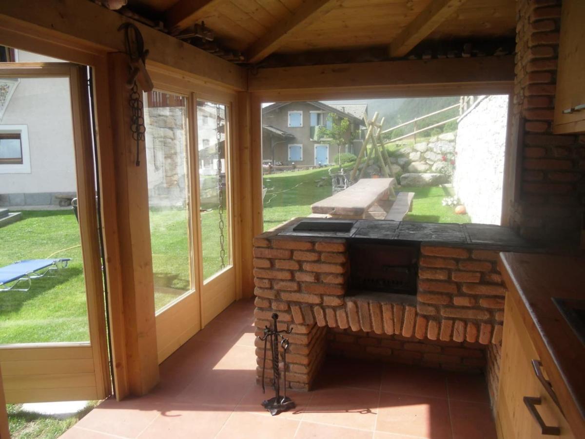 Chalet La Rugiada บอร์มิโอ ภายนอก รูปภาพ