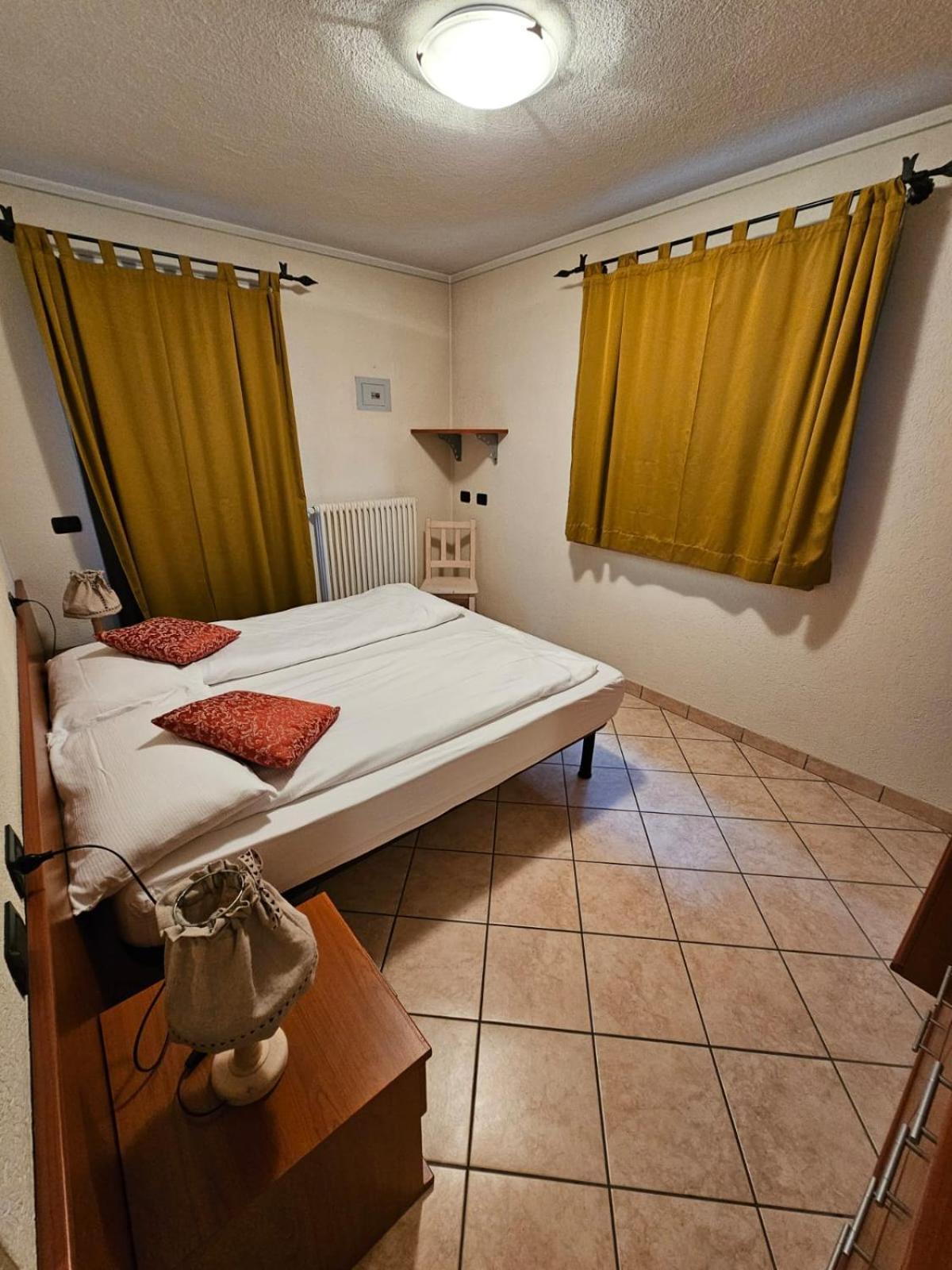 Chalet La Rugiada บอร์มิโอ ภายนอก รูปภาพ