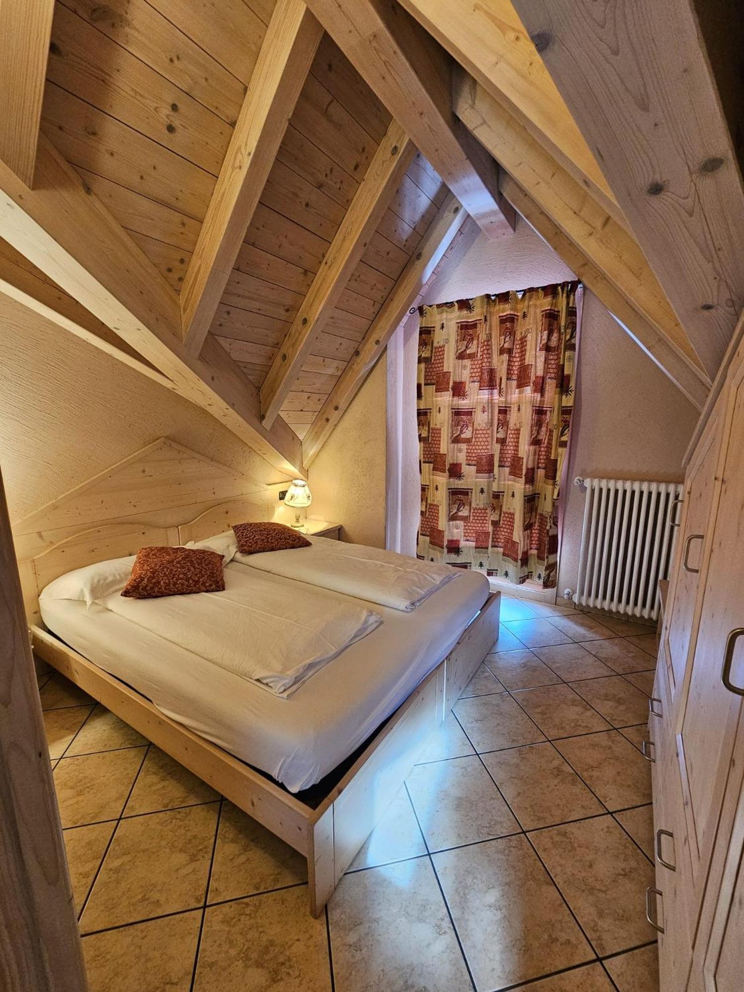 Chalet La Rugiada บอร์มิโอ ภายนอก รูปภาพ