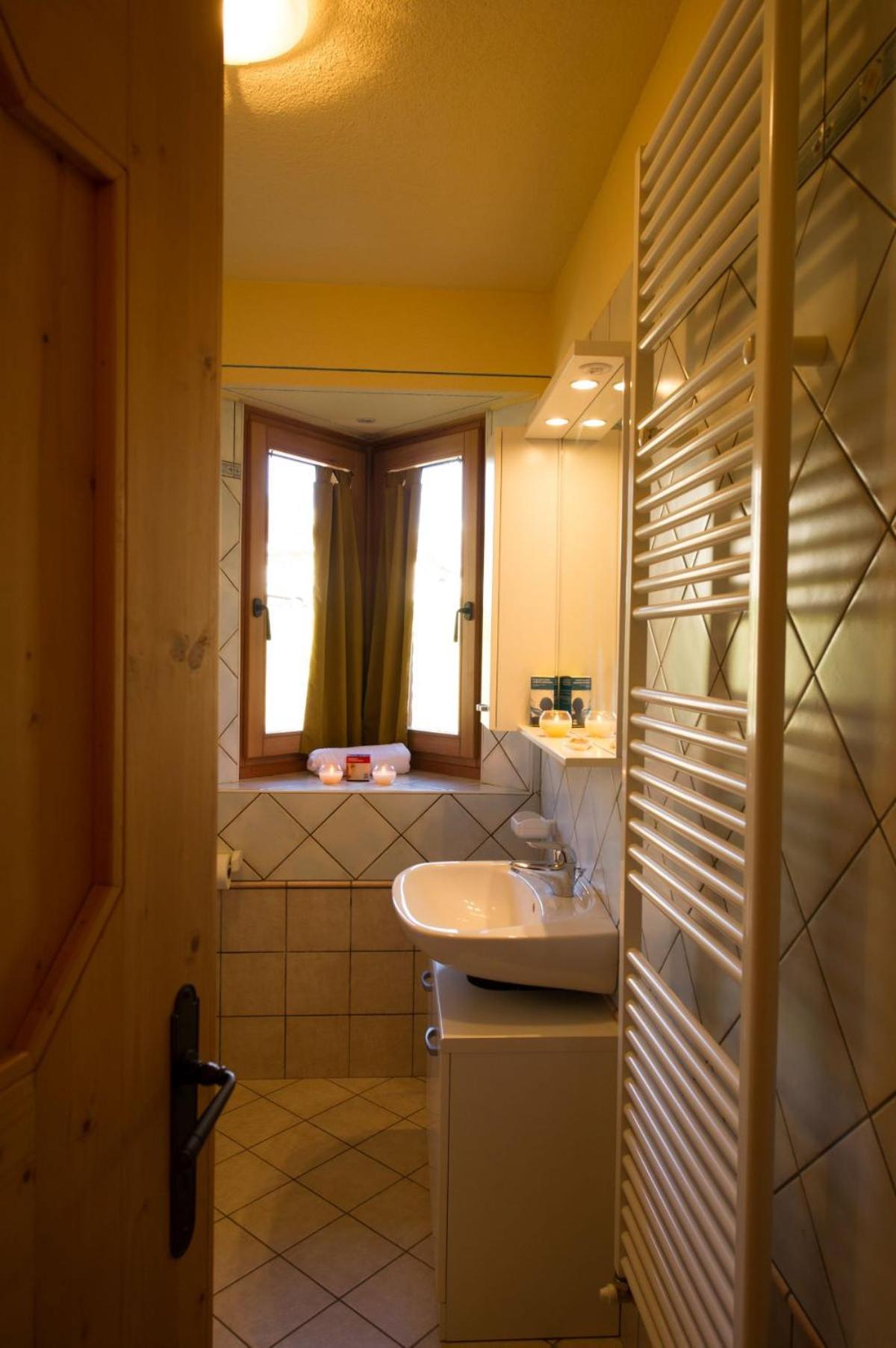 Chalet La Rugiada บอร์มิโอ ภายนอก รูปภาพ
