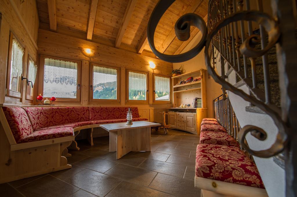 Chalet La Rugiada บอร์มิโอ ภายนอก รูปภาพ