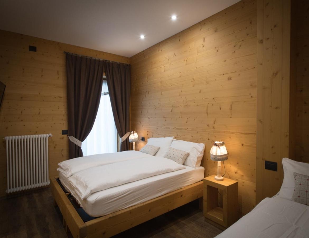 Chalet La Rugiada บอร์มิโอ ภายนอก รูปภาพ